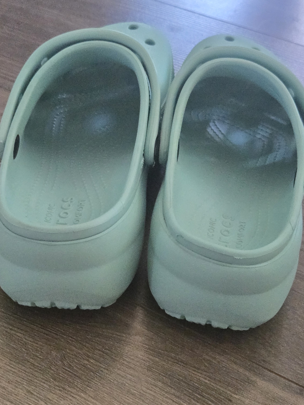 Crocs Women's Classic Platform Clog Light Aquamarine Pastel Teal S 9 Comfort - Picture 6 of 11